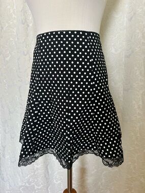 Mini Polka Dot Lace Trim Flared Skirt - Black/White